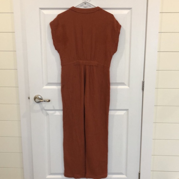 Madewell gauzy jumpsuit button front and on seam hip pockets. - Picture 8 of 14